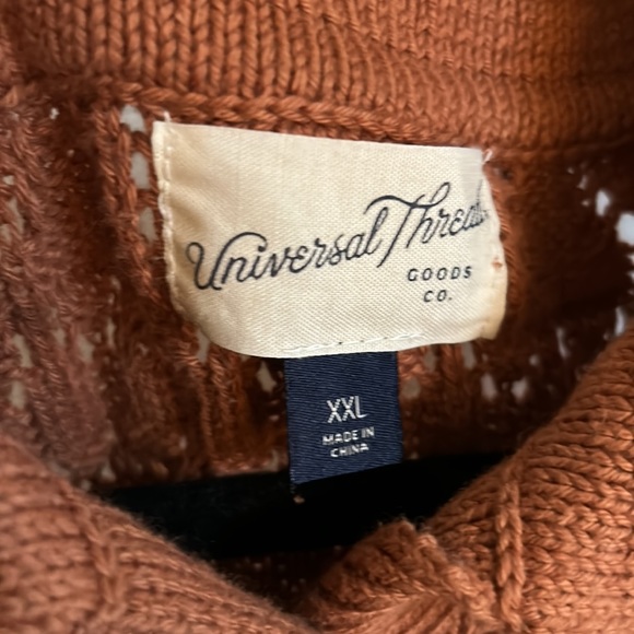 Oversized, loose knit, collared sweater - Picture 4 of 5